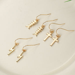 Classic Ball-Hook Geometric Lightning Heart Earrings