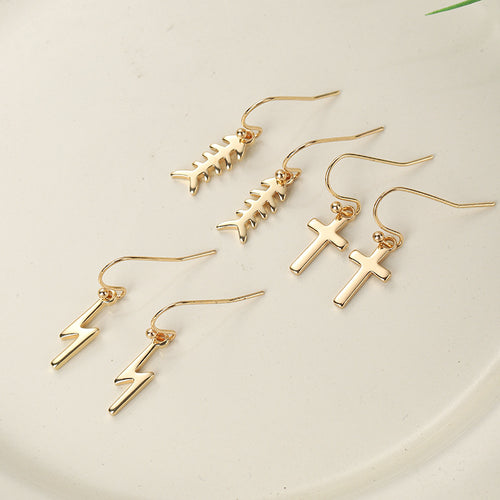 Classic Ball-Hook Geometric Lightning Heart Earrings