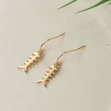 Load image into Gallery viewer, Classic Ball-Hook Geometric Lightning Heart Earrings